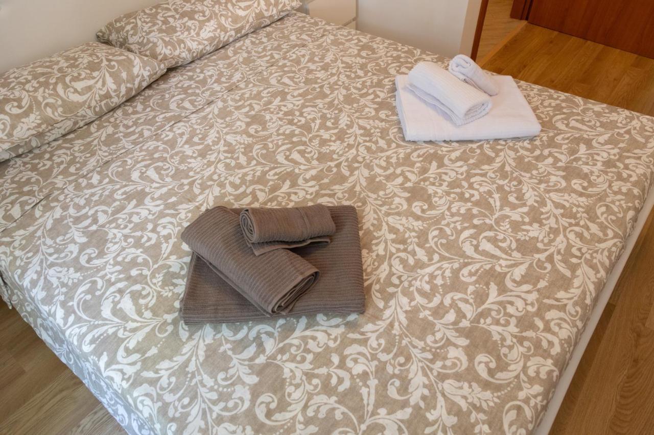 Apartament La Via Di Nandi Triest Zewnętrze zdjęcie